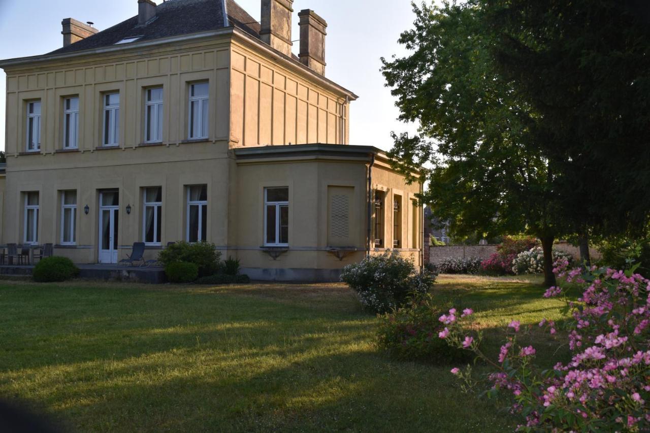 Petit Chateau A La Campagne. Beloeil Exterior photo